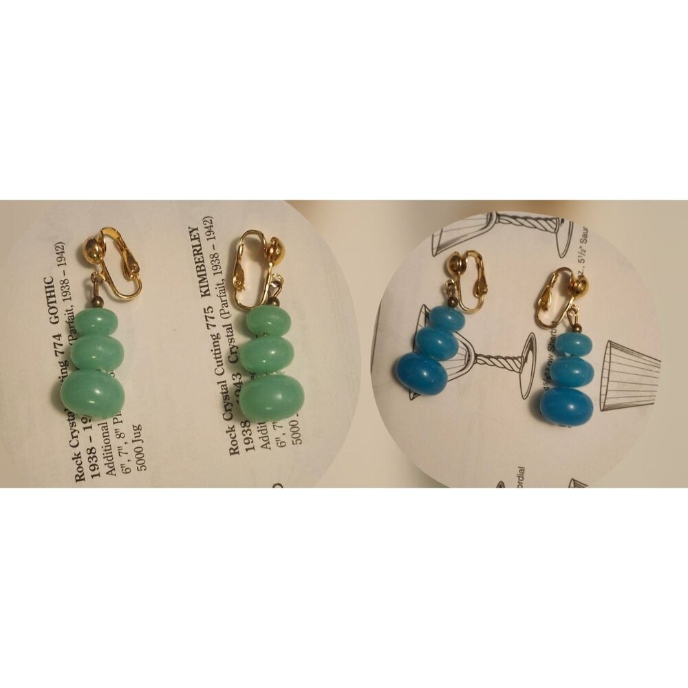 2 Pairs Vintage Clip On Earrings '70s Mod
